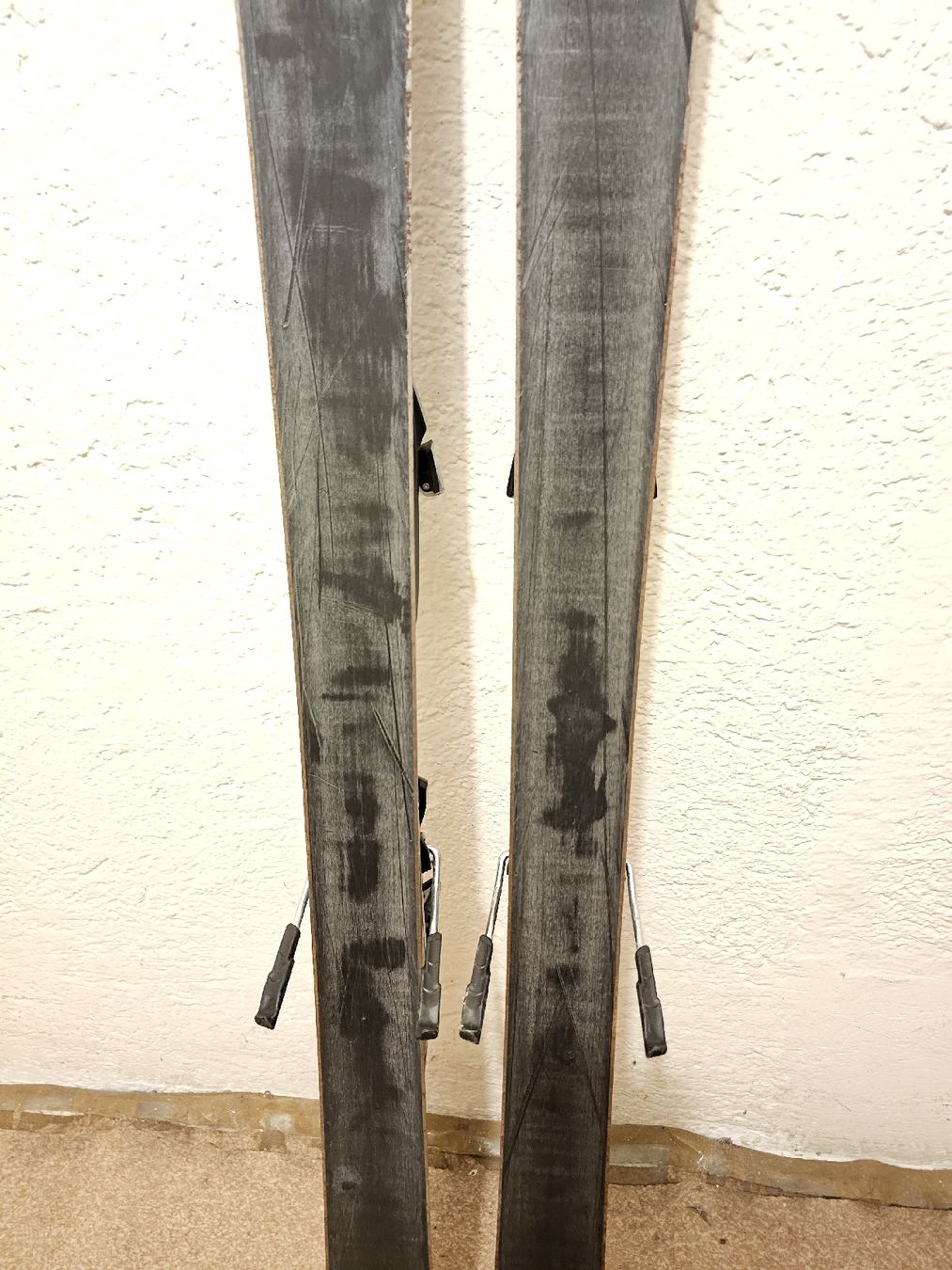 Tecnopro Sci: Ski alt für Anfänger 146 cm, welche Mietkosten sparen wollen – Usato da Wettingen venduto da S-C-01 6