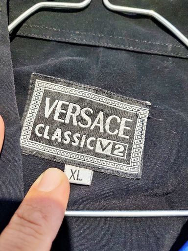 Versace Camicie: Versace Classic V2 Schwarz-blaues Button-Down-Hemd - Größe – Usato da Zug venduto da vinokilo 1