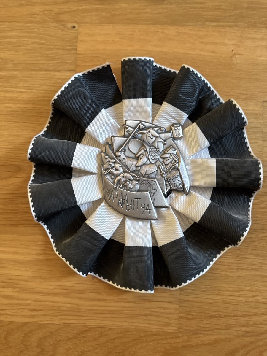 Placchette & Badge: Basler Zugblaggedde 1994 – Usato da Basel venduto da Tizi.L