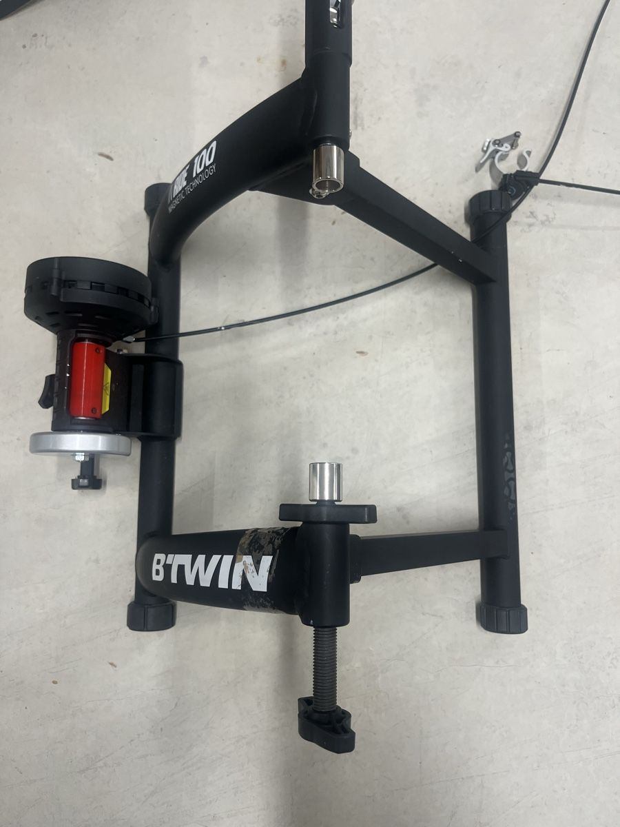 Hometrainer: Rollentrainer In'ride 100 b'twin – Nuovo (secondo la descrizione) da Uesslingen venduto da id.1 1