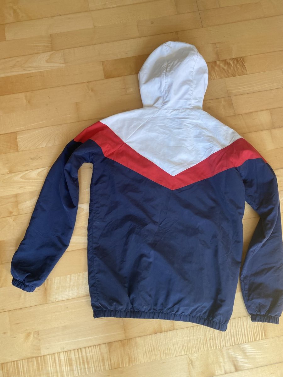Ellesse Giacche: Ellesse Trainerjacke – Usato da Gossau ZH venduto da mahabalipuram 1