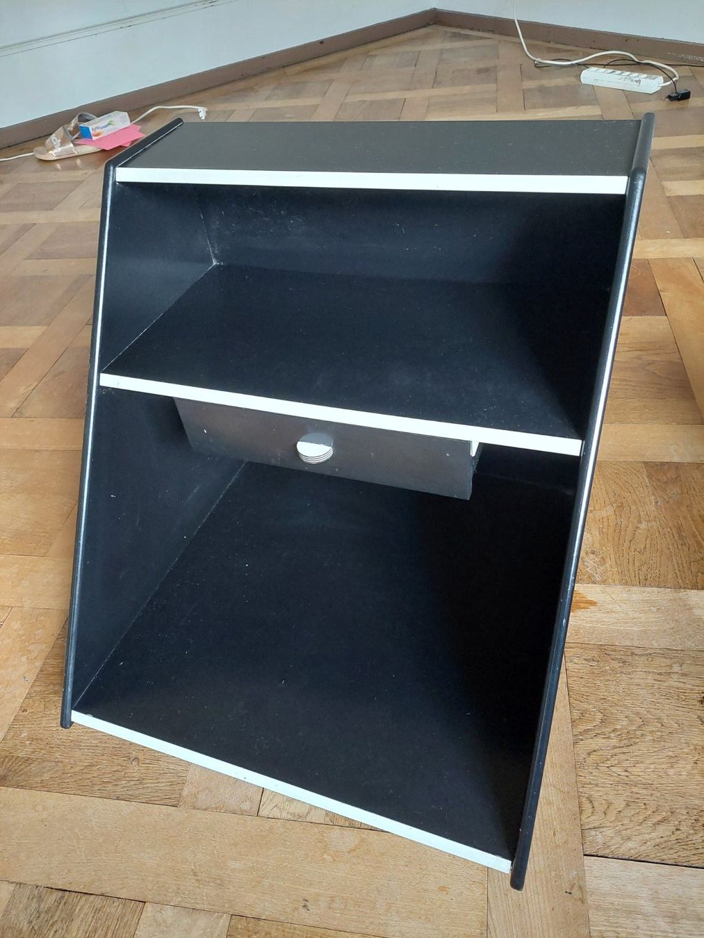 Ikea Nachttische: IKEA table de nuit/Nachttisch/bedside table 80's design – Gebraucht aus Lengnau BE von Madame-Minouche 9