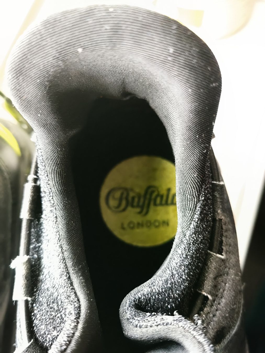 Buffalo Scarpe da uomo: Buffalo London Sneaker, Schwarz, Gr. 38 – Usato da Romanshorn venduto da Dbaumann60 1