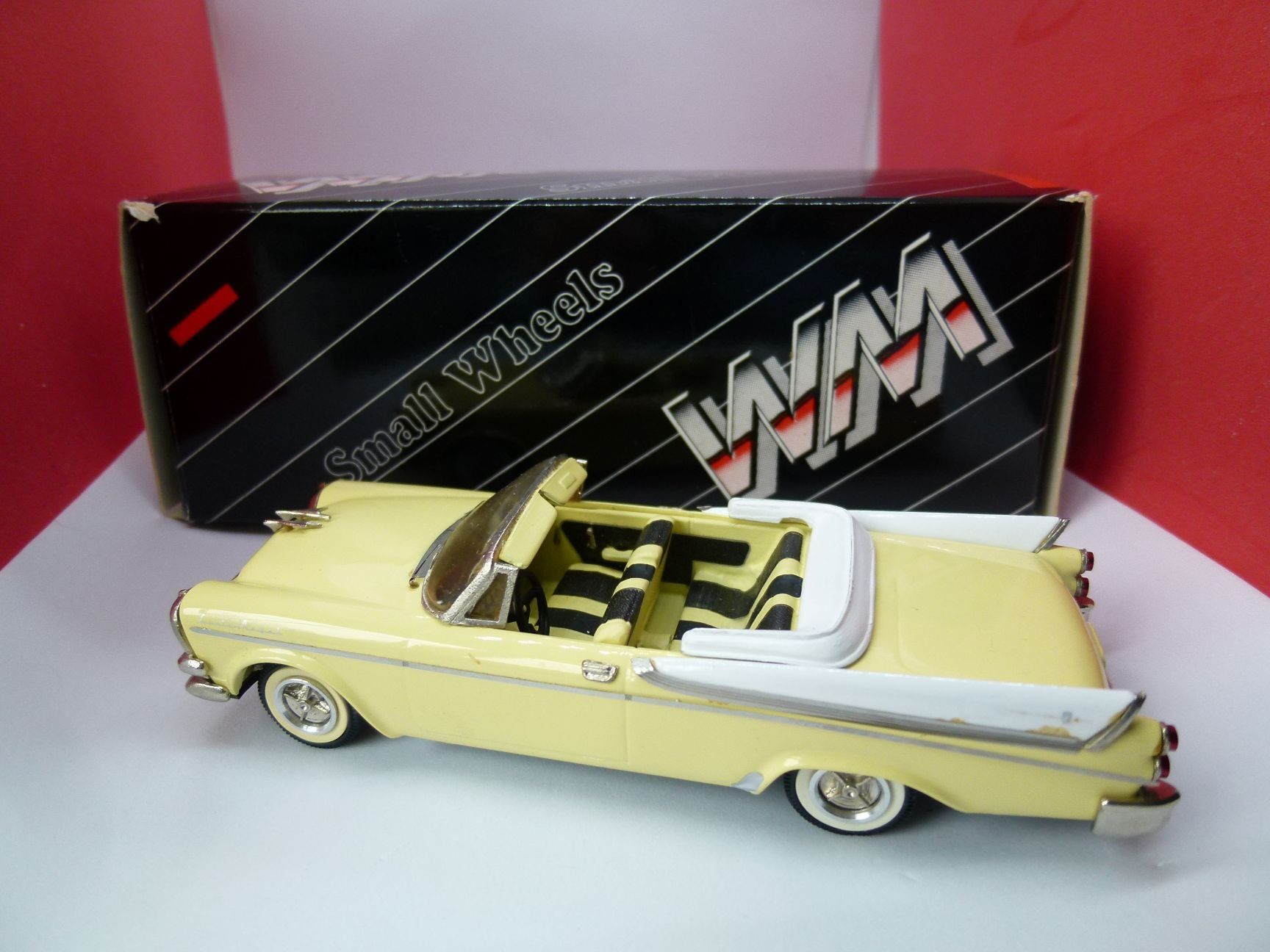 Brooklin Modellautos: WESTERN Models - Dodge Custom Royal Cabrio - leicht defekt – Gebraucht aus Reiden von mondial2