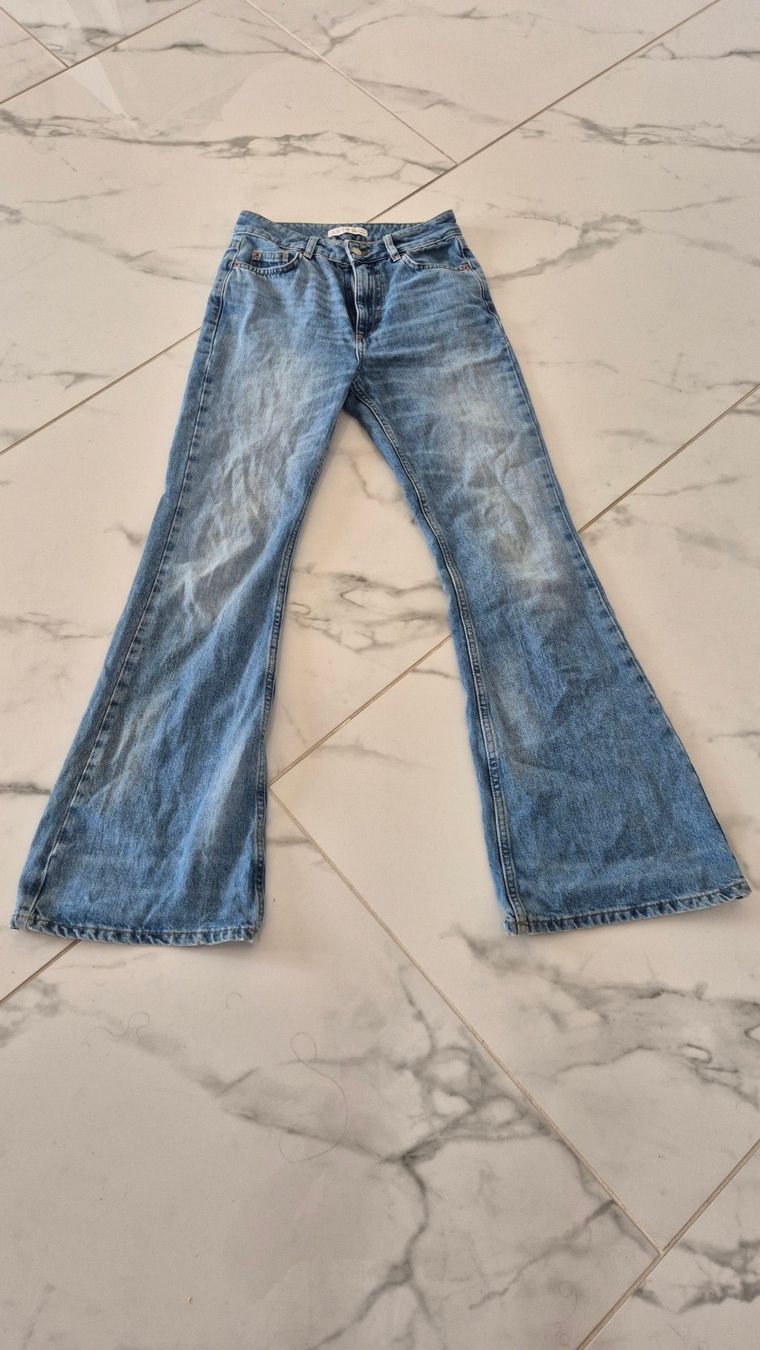 Hosen: Jeans für ein Mädchen - – Gebraucht aus Unterlunkhofen von Jack737