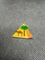 Anstecker Pyramide Kamel Palme International - Camel