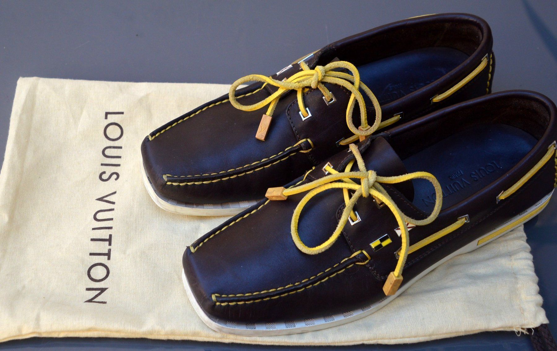 Louis Vuitton Scarpe da uomo: Schuhe / chaussures  - Louis Vuitton  LV Cup  7 / 41 – Usato da Collonges venduto da Auganien