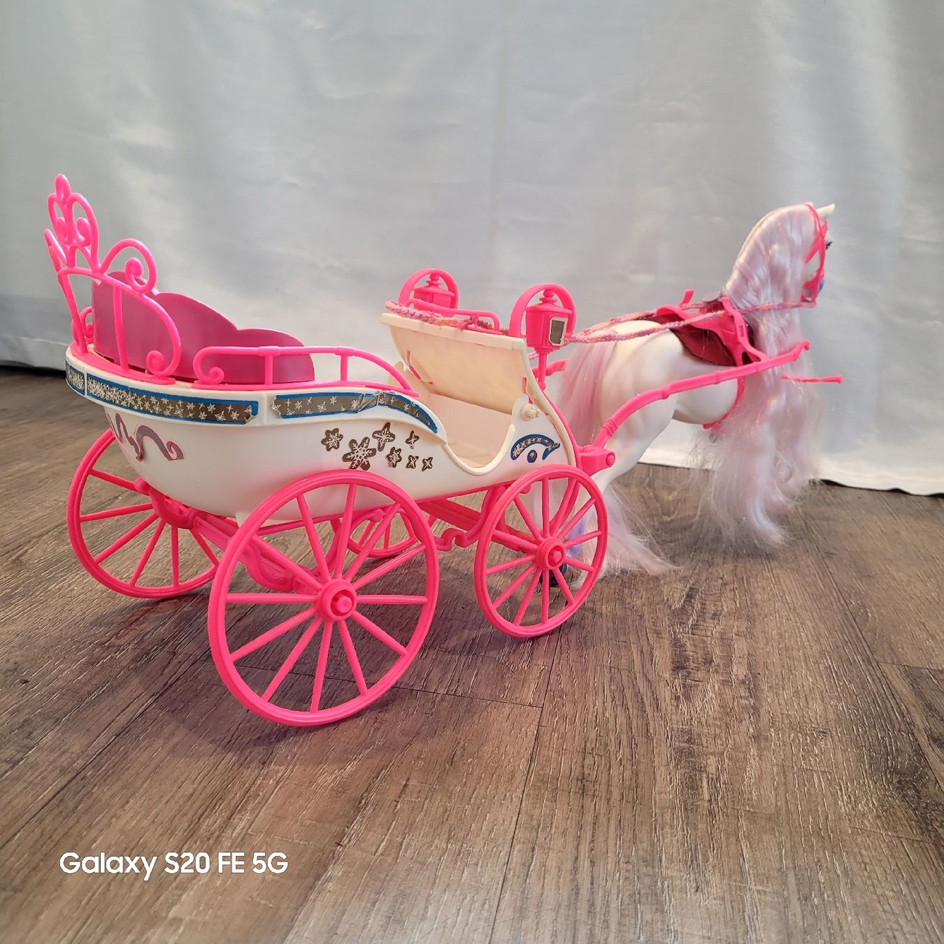Jouets: Barbie Pferd Diva mit Kutsche – D'occasion à Niederbuchsiten par klengyel 2