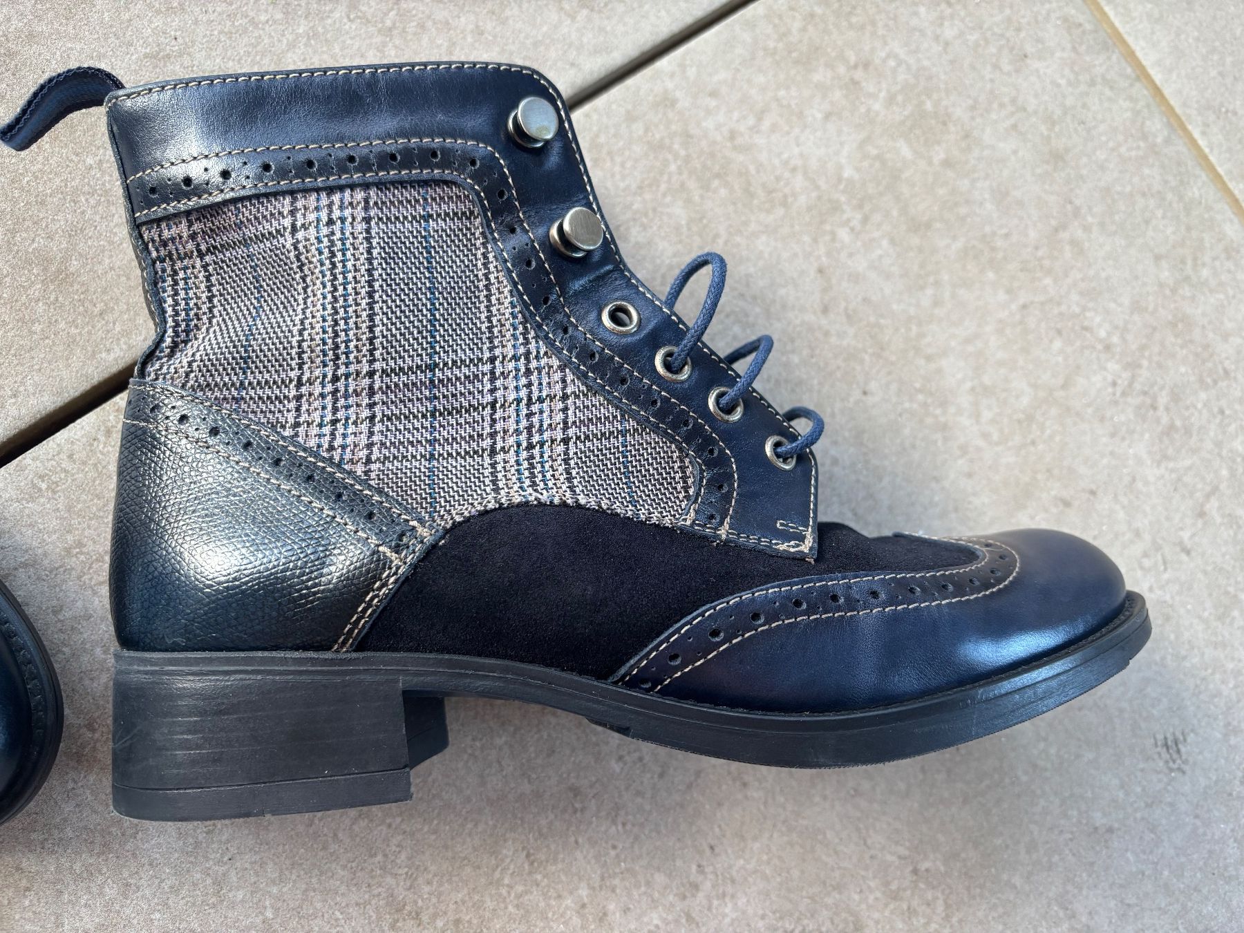 Scarpe da donna: Spanische Halbschuhe Leder Gr. 38 – Usato da Rothrist venduto da white-flower