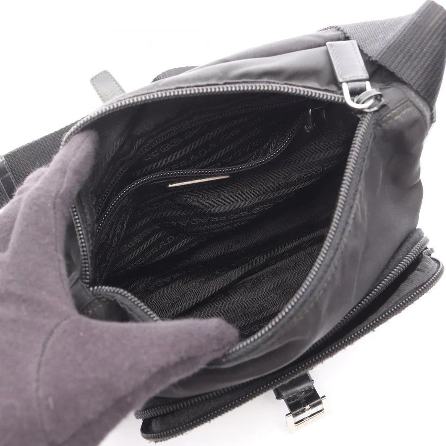 Prada Sacs: Prada Vera Shoulder Bag – D'occasion à Chamoson par Sapoloshop 3