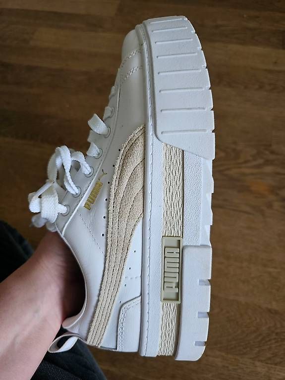Puma Scarpe da donna: PUMA Sneaker 40 Damen – Usato da Luzern venduto da SissiN89 1