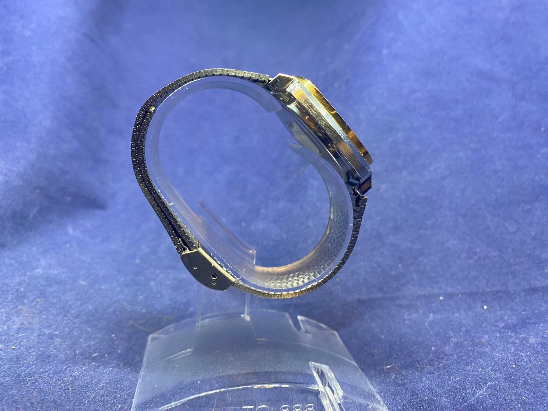 Orologi: Urbita Quarz Armbanduhr – Usato da Brüttisellen venduto da AlphaOmega05 1