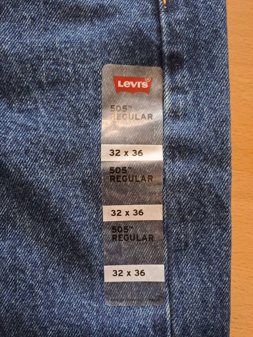Levi's Jeans: Levis 505 W32 L36 – Nuovo e nell'imballaggio originale da Meyrin venduto da dijin 9