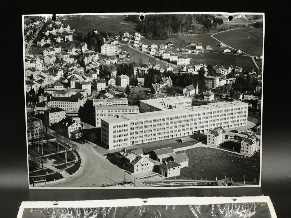 photographie de l'usine Bolex Paillard Sainte-Croix | Kaufen auf Ricardo