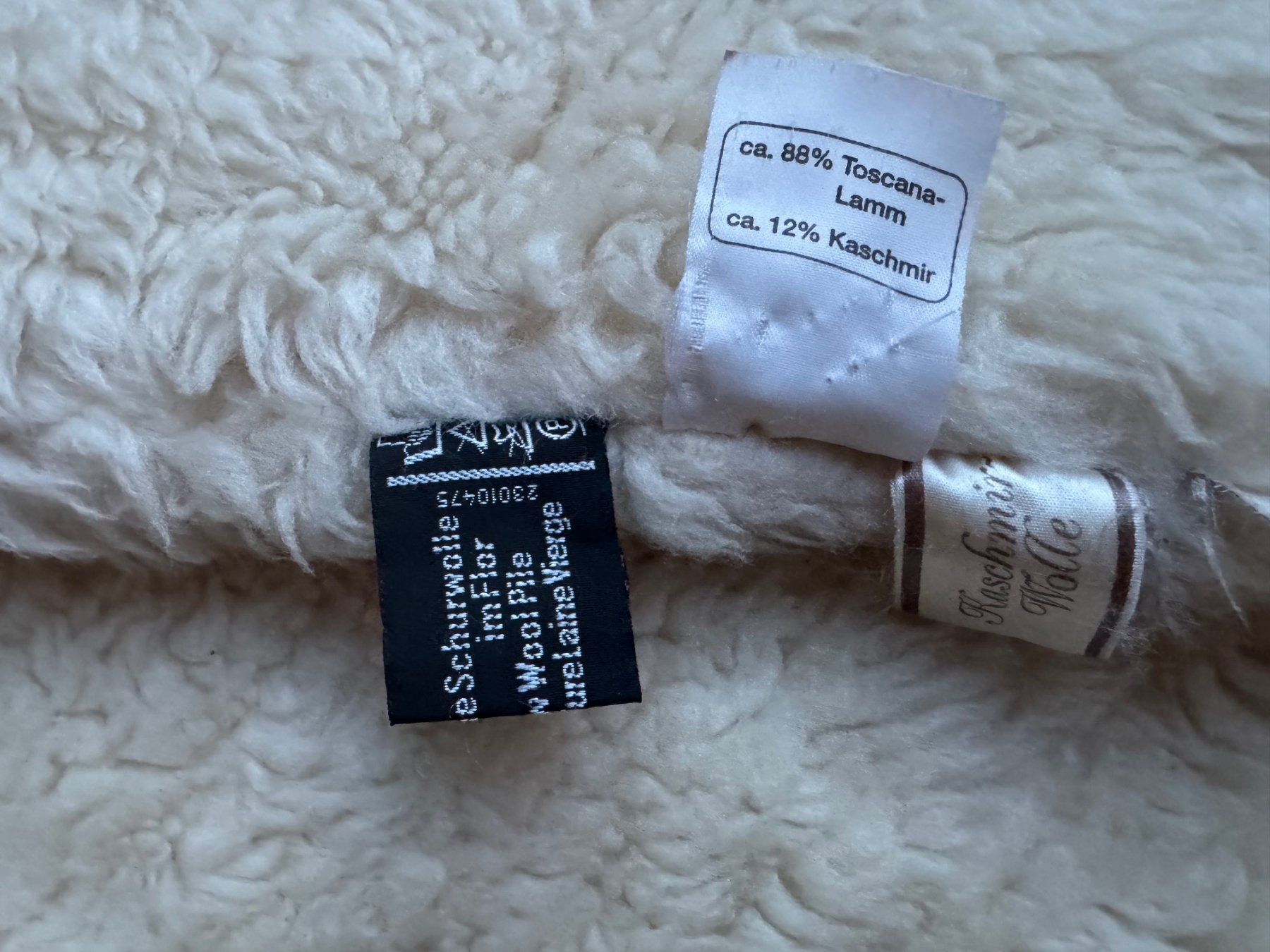Coperte: Schöne Bettdecke Kaschmir/Toscana-Lamm – Usato da Schnaus venduto da sueg01 2