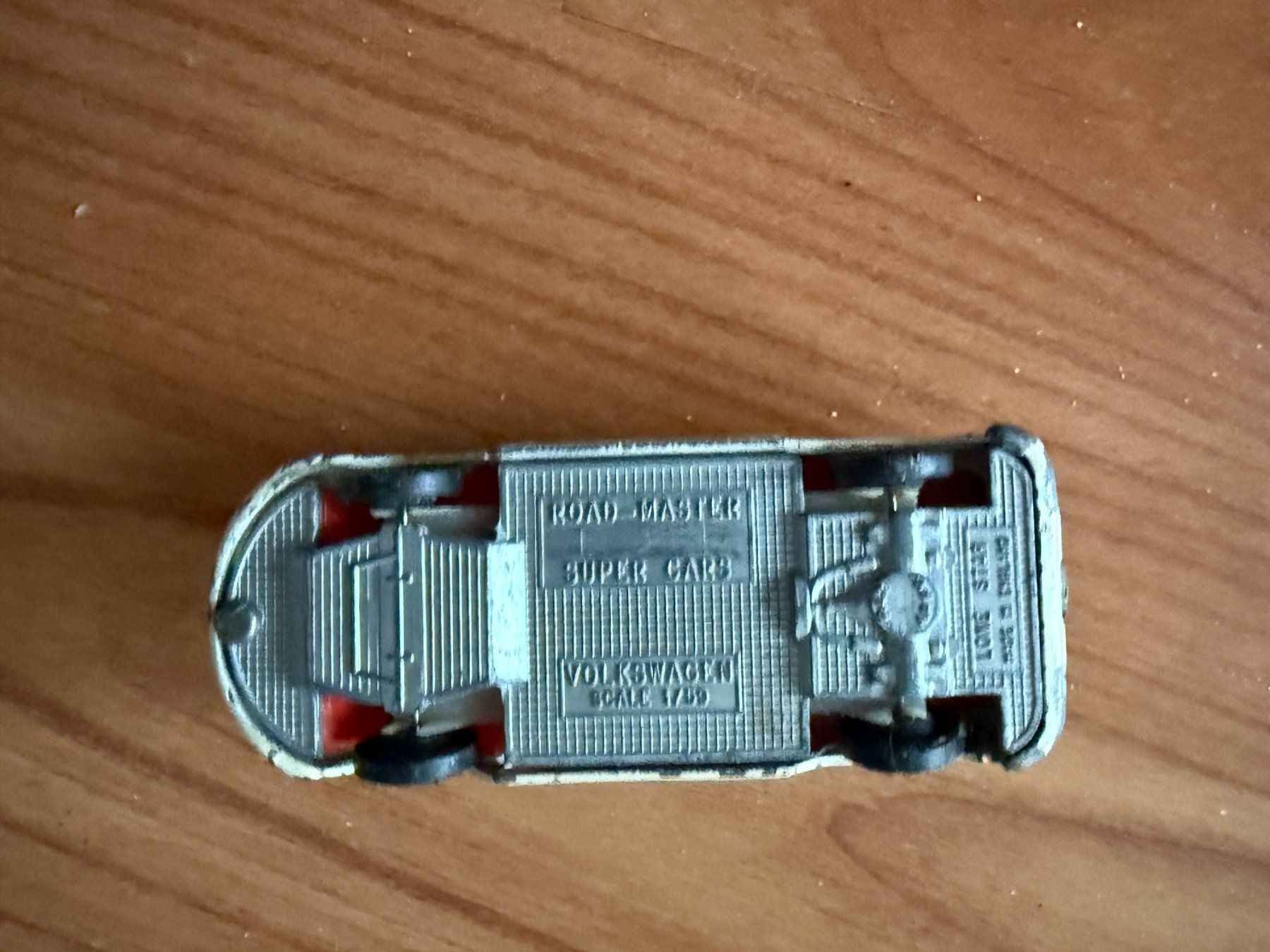 Modellini d'auto: VW Camper/Van – Usato da Wängi venduto da squirrelwoman 3