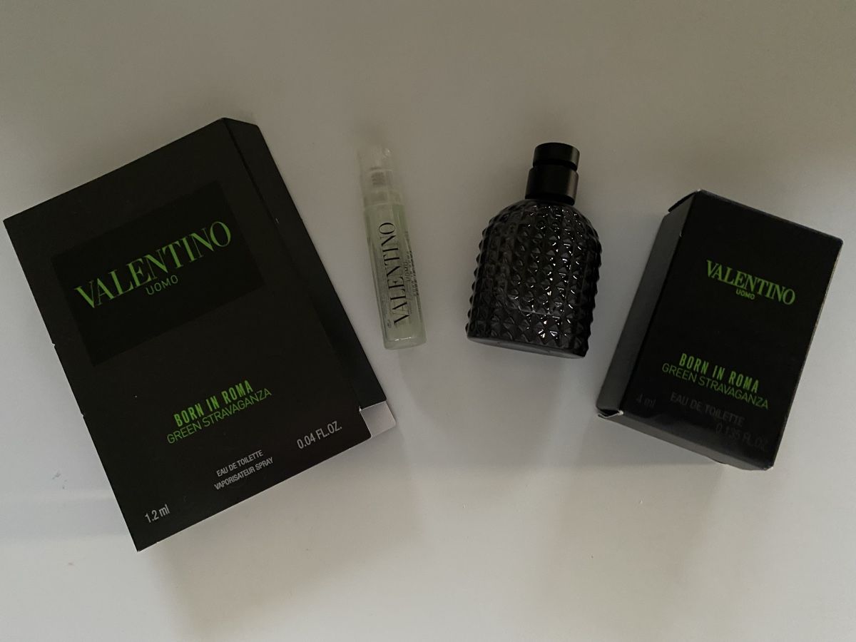 Valentino Profumi & Eau de Toilette: Miniatures Valentino Born in Roma – Nuovo e nell'imballaggio originale da Bouveret venduto da wes_7zll