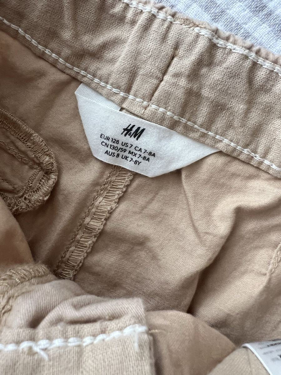 H&M Pantaloni: H&M HOSE BRAUN GR 128 – Usato da Basel venduto da theo-g77 2