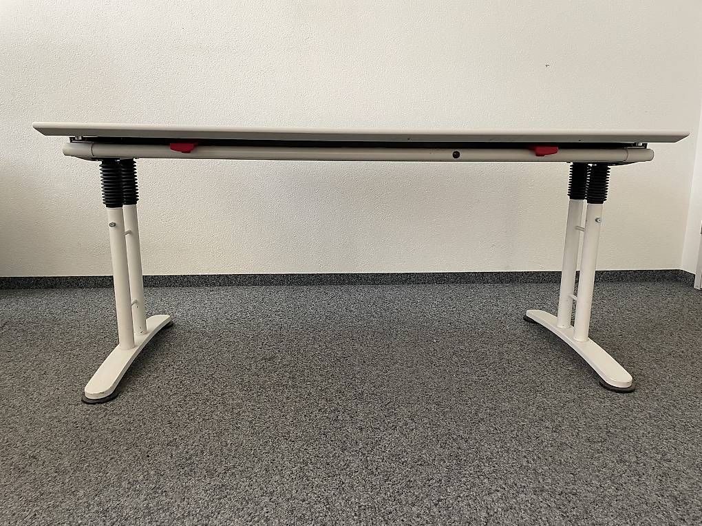 Bureaux: Bürotisch – D'occasion à Zürich par hanswieheirii 1