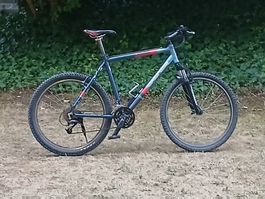 Cronics Mountainbike 26 Zoll – Shimano Deore – Manitou