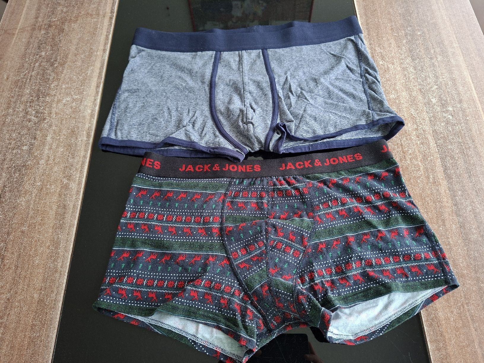 Sous-vêtements: 2 Boxershorts XL – D'occasion à WINTERTHUR par MAMI210