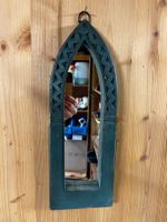 Schöner Spiegel aus Holz