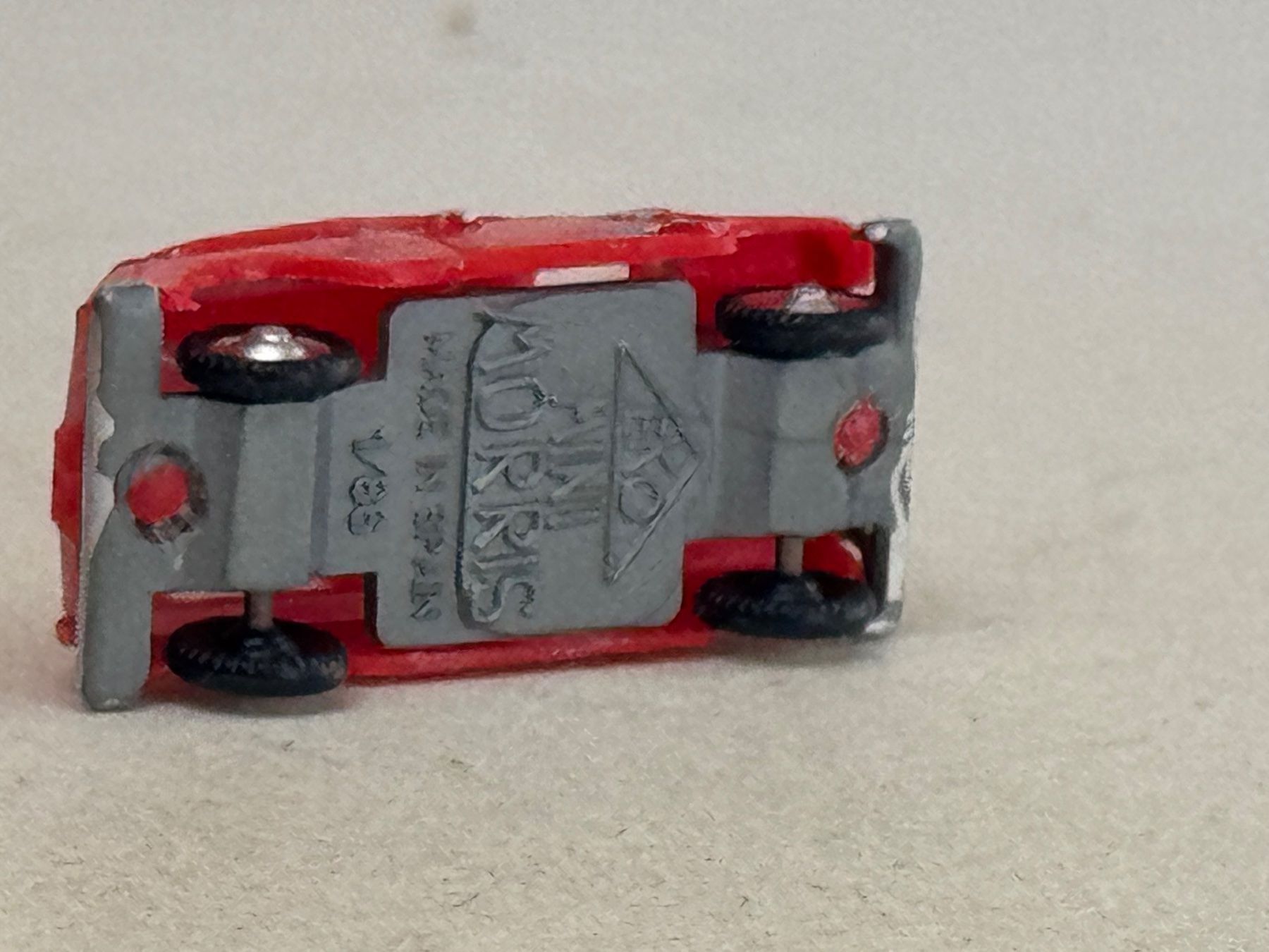 Eko Modellini d'auto: GB2- EKO Morris Mini rot – Usato da Elm venduto da Wikmtz 2