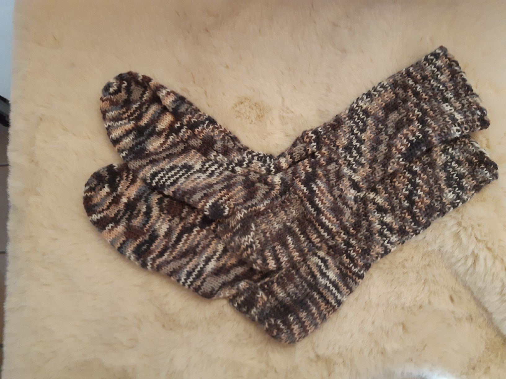 Calze: Handgestrickte Wollsocken  42/43 NEU – Nuovo (secondo la descrizione) da Toffen venduto da Gwunderegge77