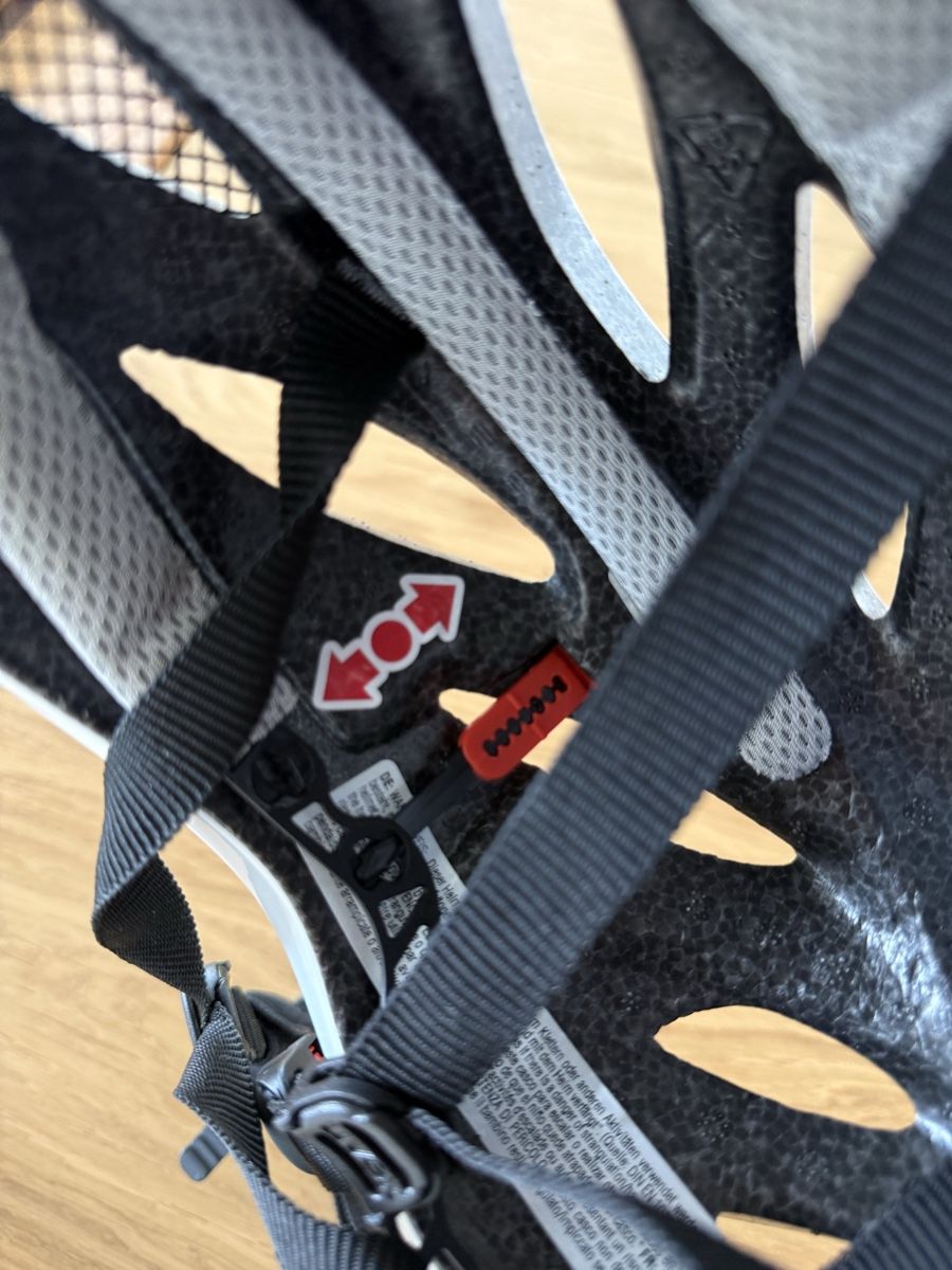 Uvex Helme: Uvex Velohelm weiss – Gebraucht aus Zürich von janni_jj12 7