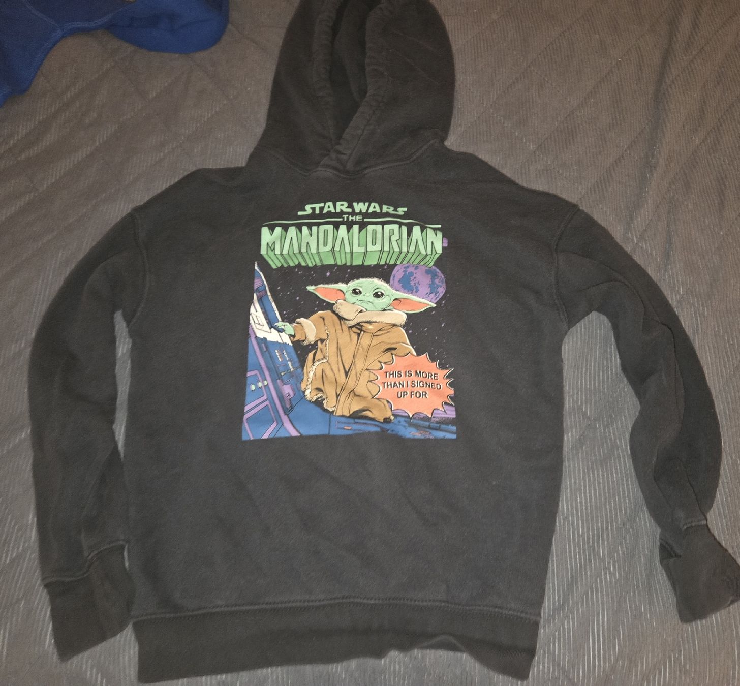 H&M Maglioni & Felpe: The Mandalorian Kapuzenpullover, Grogu, Grösse 134/140 – Usato da Utzenstorf venduto da Ernie_und_Bert