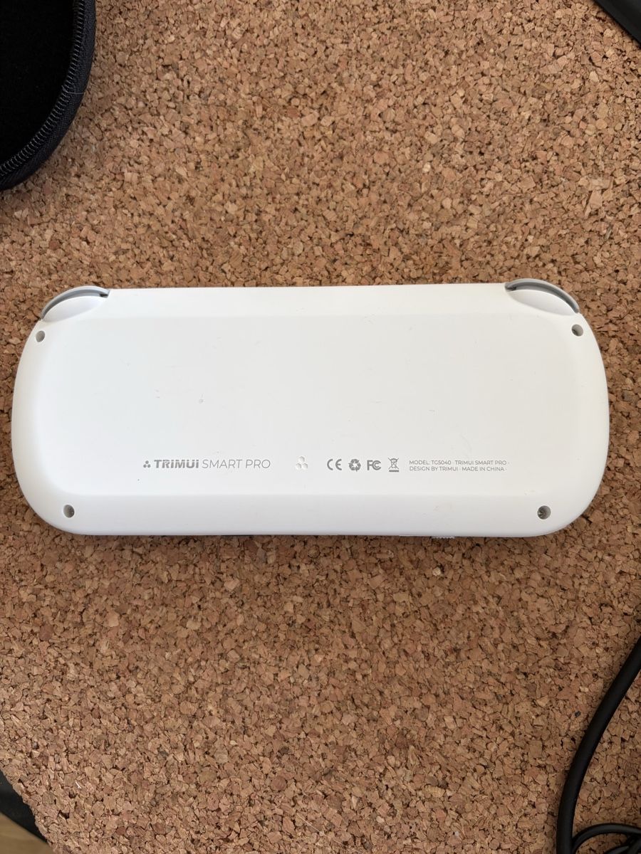 Console: Console Trimui Smart Pro blanc neuve – Usato da La Chaux-de-Fonds venduto da eli_s72t 3