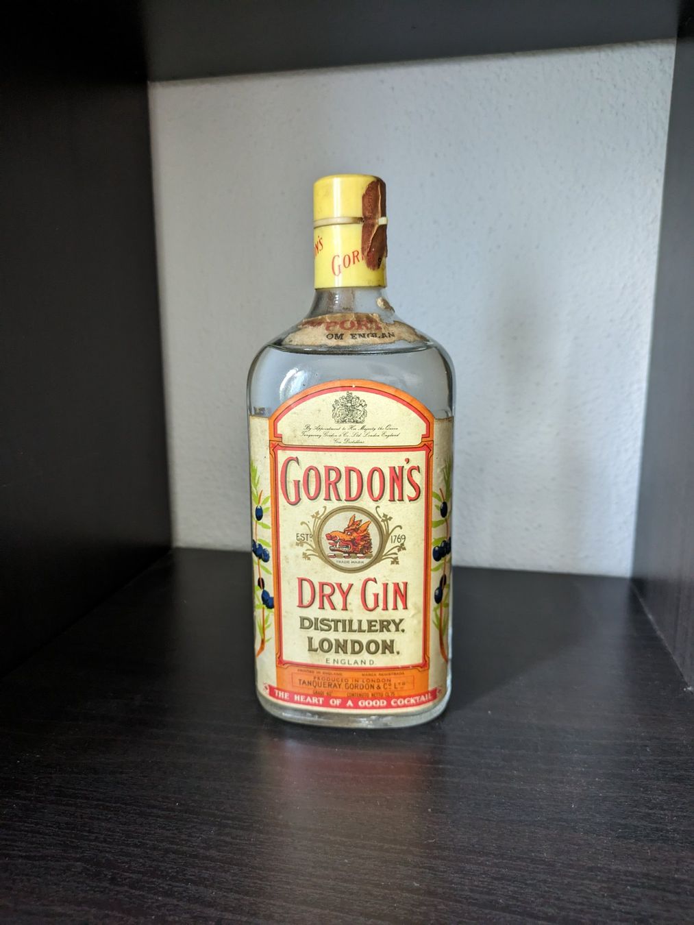 Bevande alcoliche: Gordon's Gin Dry Gin 1970s Vintage – Nuovo (secondo la descrizione) da Zürich venduto da Vintage_Spirits_Shop