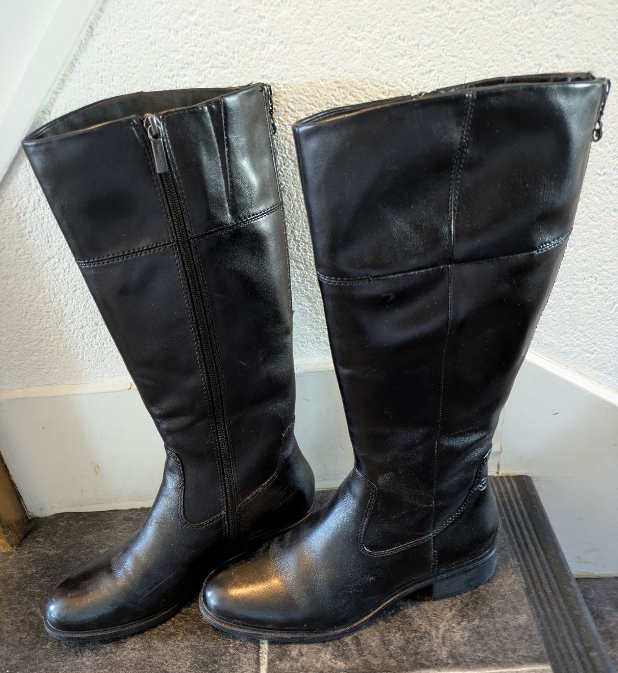 Tamaris Scarpe da donna: Stiefel schwarz Tamaris 40 – Usato da Burgdorf venduto da Mikewalther 1