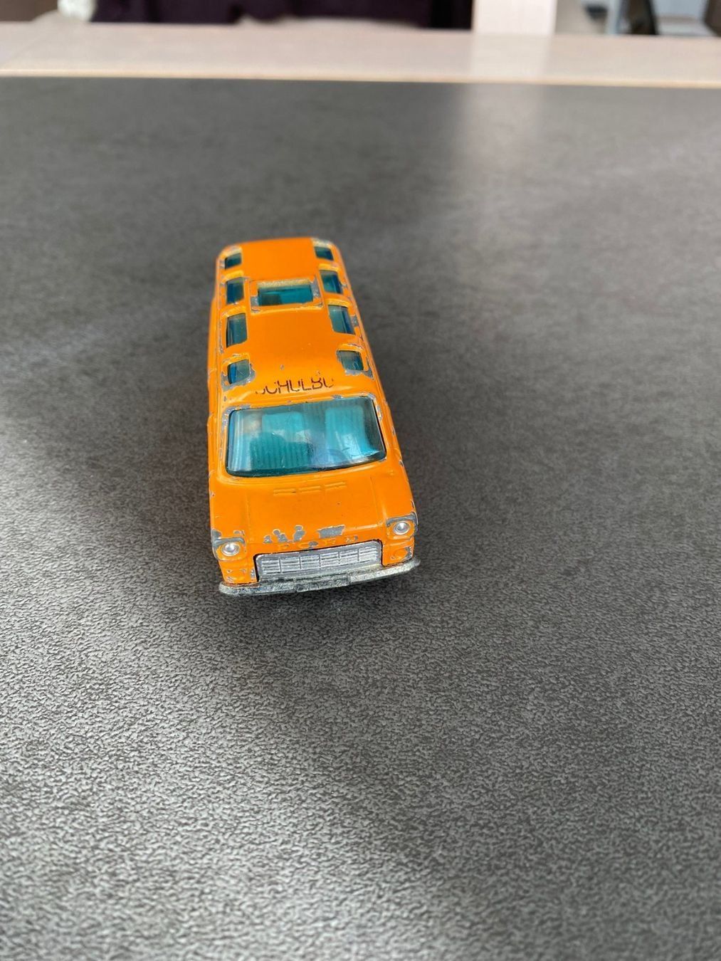 Siku Modellini d'auto: Siku Ford transit Schulbus orange – Usato da Meyrin venduto da Abac007 2