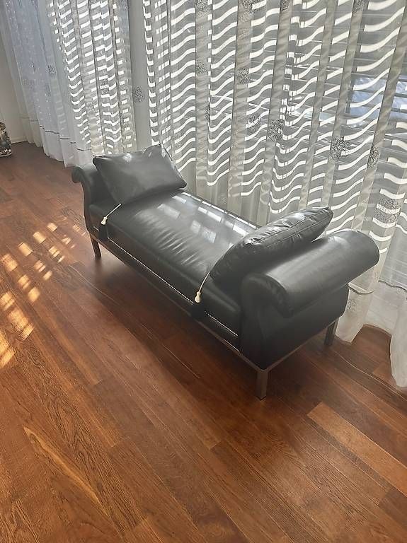 Kare Sgabelli: Hocker vom Kare – Usato da Schaffhausen venduto da Apardo01