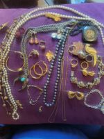 lot bijoux diverses 