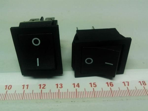 Schalter: Kippschalter schwarz, 1 Stück, 250V/15A – Neu (gemäss Beschreibung) aus Luzern von Salefactory 1