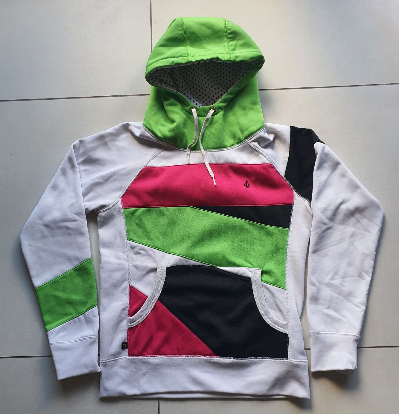 Maglioni & Felpe: Sweat à capuche Volcom, taille S – Usato da Vouvry venduto da Arwenne 1