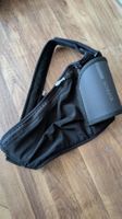 Bauchtasche mit Reissverschluss und Getränkehalter