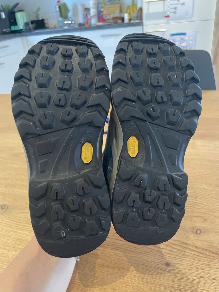 Lowa Scarpe per ragazzi: Lowa Wanderschuhe gr. 32 – Usato da Recherswil venduto da grafics 5