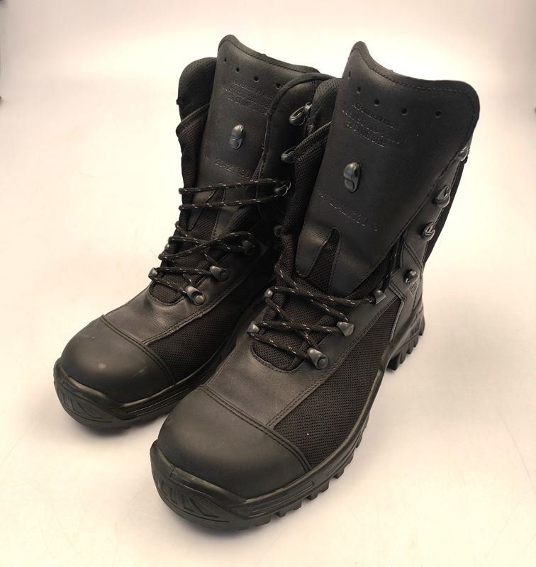 Scarpe da uomo: Sicherheitsschuhe Grösse 44 – Usato da Rüti ZH venduto da Restwert_Rueti_ZH