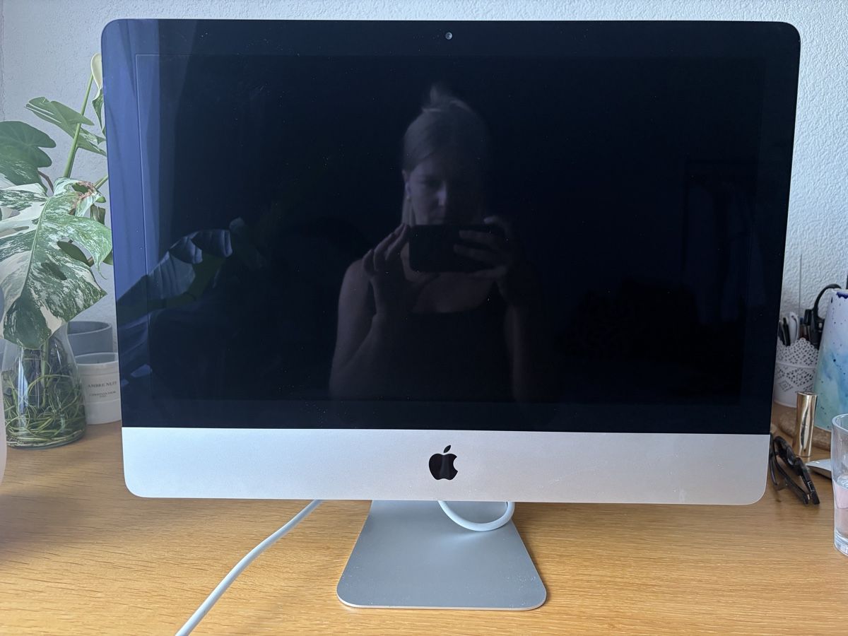 Apple PC: iMac (21.5-inch, Late 2012) Fully Working – Usato da Zürich venduto da Abu95