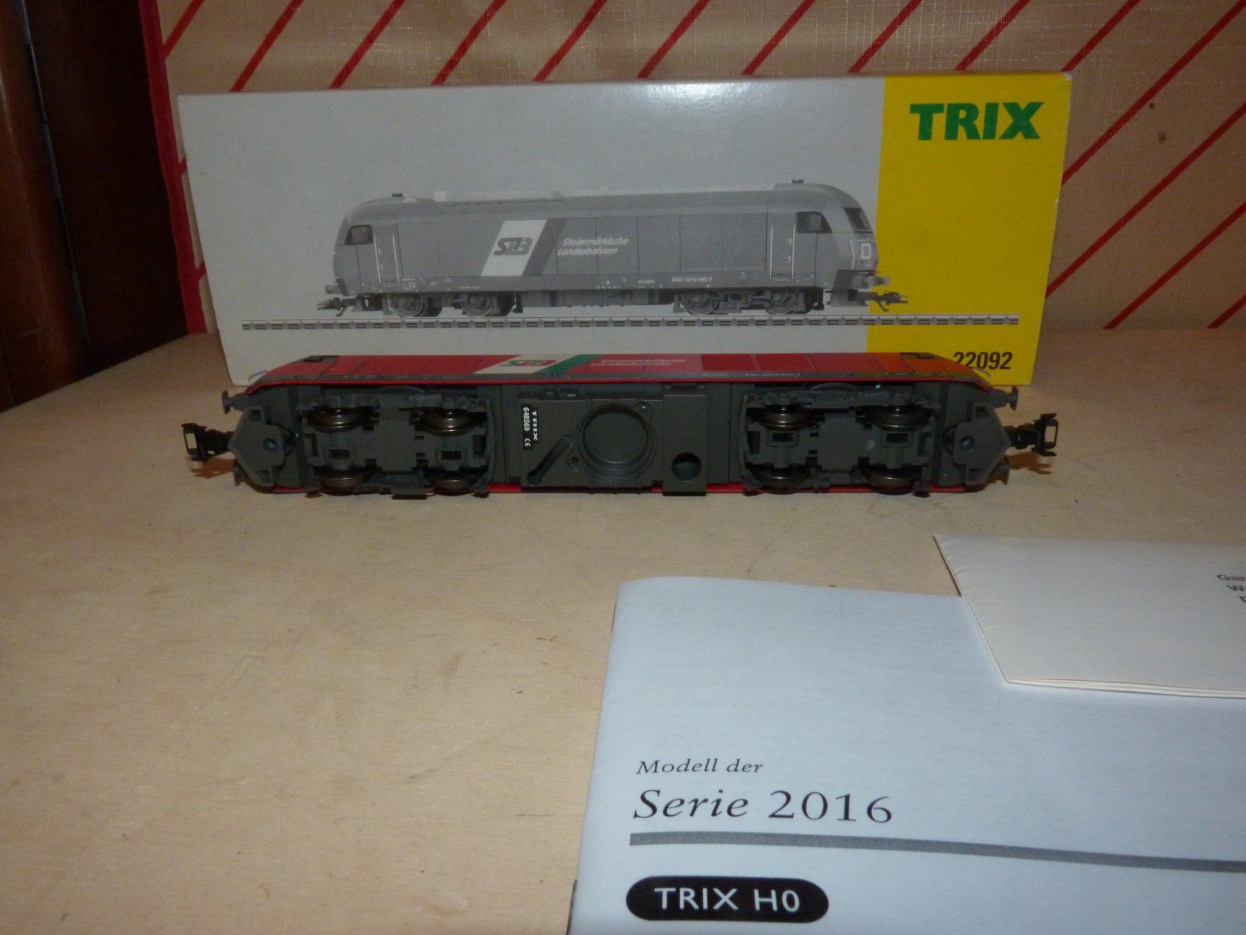 Trix Modellini di ferrovie: Elektrolok der DB Trix Spur H0 – Nuovo e nell'imballaggio originale da Rudolfstetten venduto da Rrst1968 2