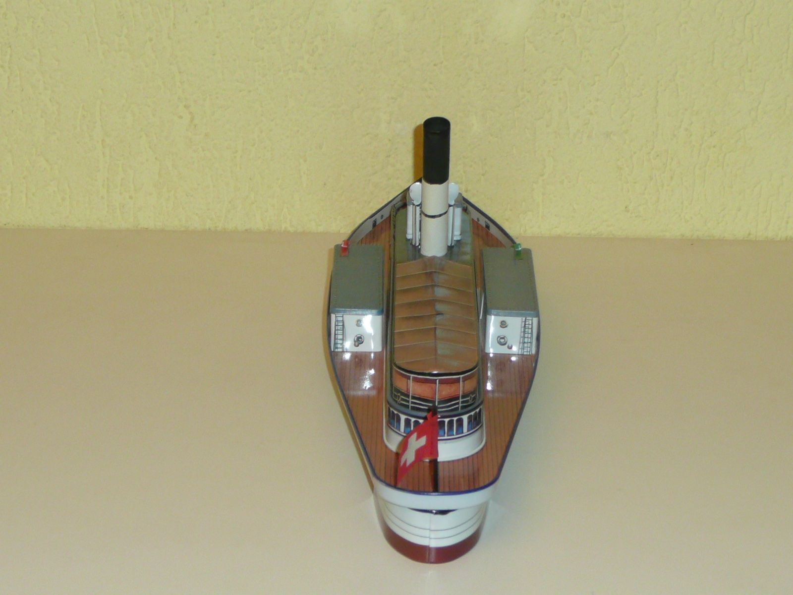 Modellbausätze & Standmodelle: Seitenrad-Dampfschiff " DS-Uri " voll Blech – Gebraucht aus Kriens von Taurus12 2