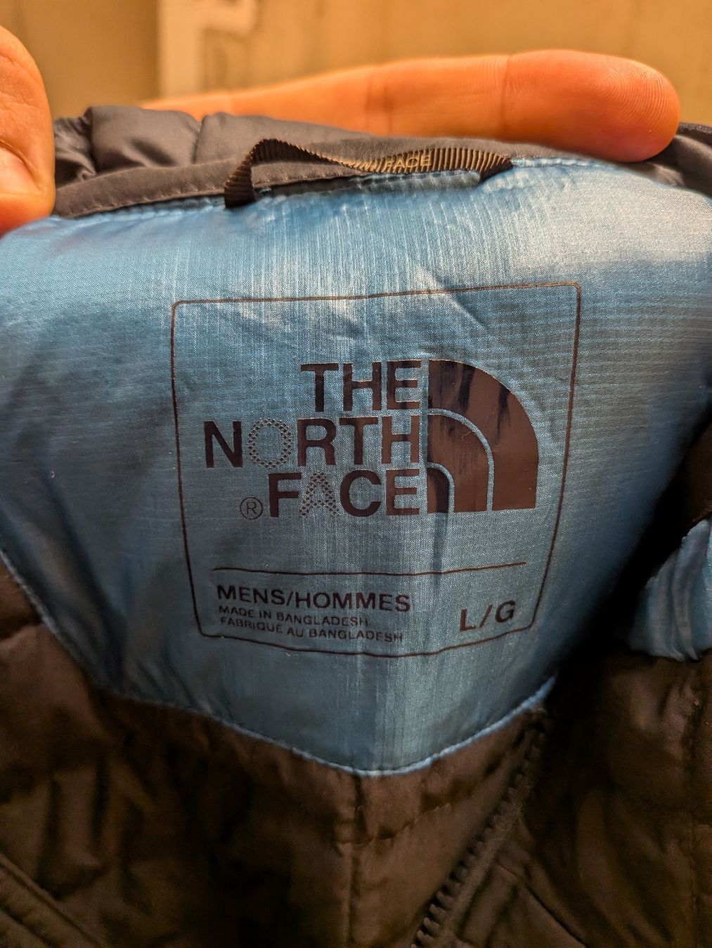 North Face Giacche: The North Face Thermoball Hoodie – Nuovo (secondo la descrizione) da Geneve venduto da blreis 2