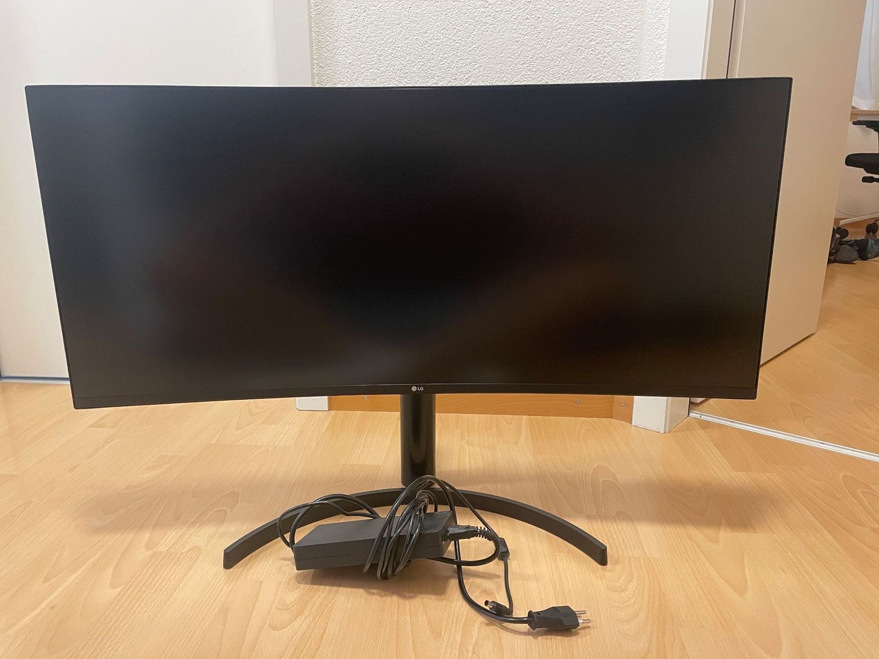 LG Ecrans: LG 35WN75C-B Widescreen Curved – D'occasion à Uster par rephyK 7