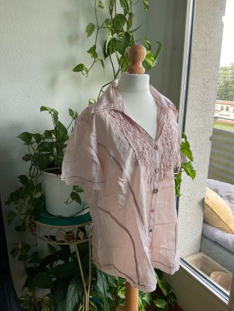 Super agréable chemise BIBA effet froissé t. 42, rose corail