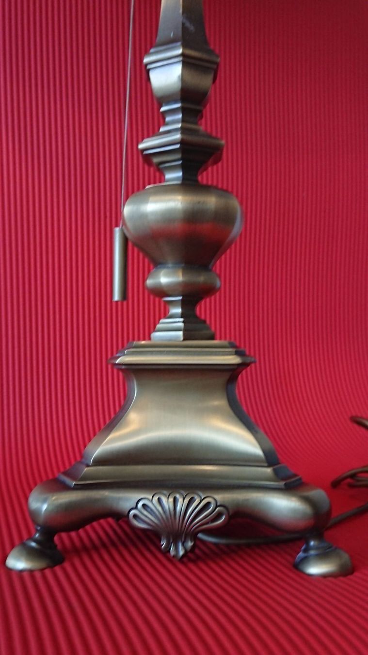 Lampade: Tischlampe mit Messingfuss – Usato da Rorschacherberg venduto da a.mang 8