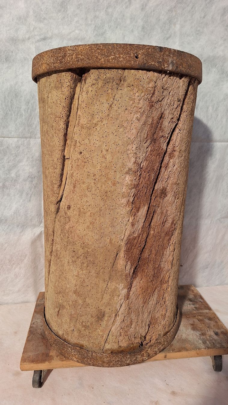 Sculture & Statue: antikes Objekt Säule mit Patina – Usato da Ganterschwil venduto da pipolino06 2