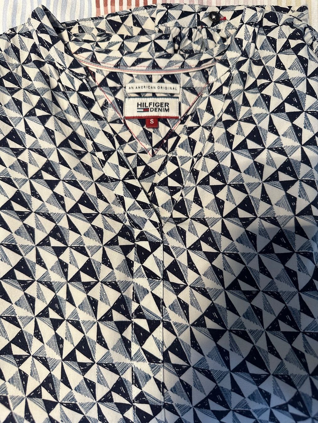 Tommy Hilfiger Blusen: Tommy Hilfiger Bluse Grösse S – Gebraucht aus Winterthur von AngiDi 1